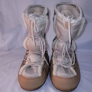 Moon Boots